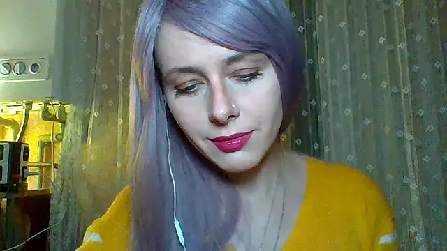 LuminousLady online show from 24, 2, 2025