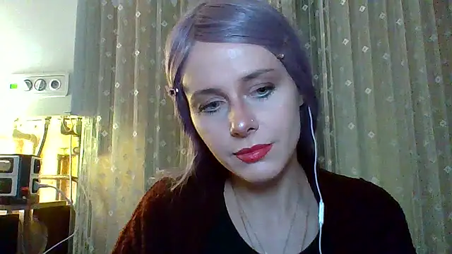 LuminousLady online show from 4, 3, 2025