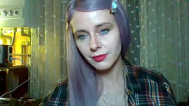 LuminousLady online show from 12, 3, 2025
