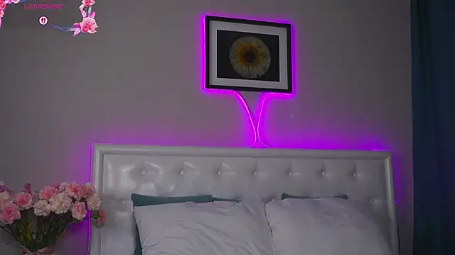 LeaCox  online show from 25, 10, 2025