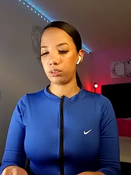 SallyWhitee online show from 22, 4, 2026