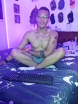 XhaseFoX online show from 4, 3, 2025
