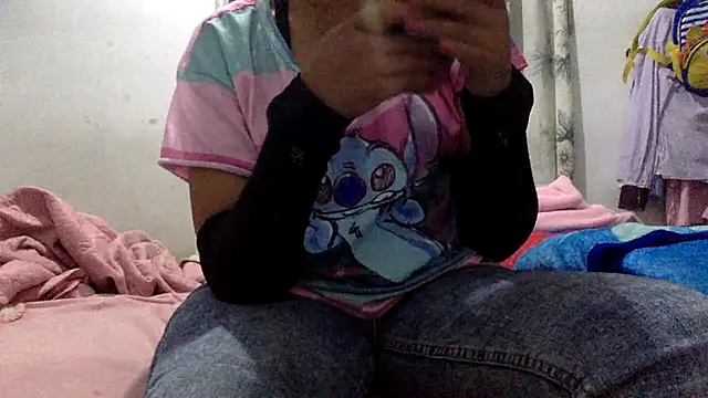 Snapshot of sharonlopez9611 chatting on 23, 5, 2026 sharonlopez9611 online show from 23, 5, 2026