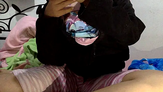 sharonlopez9611 online show from 3, 12, 2025