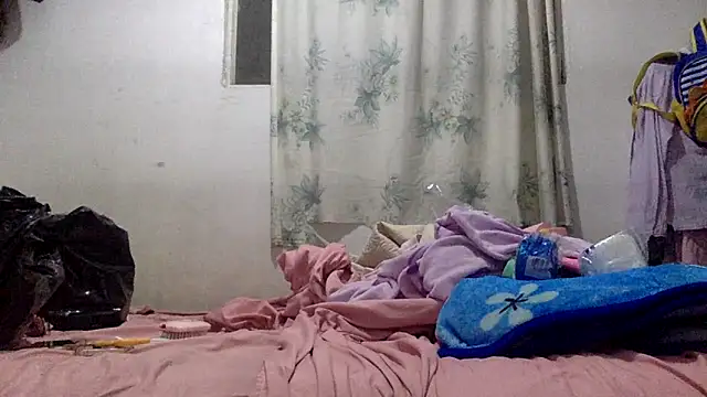 Snapshot of sharonlopez9611 chatting on 2, 6, 2026 sharonlopez9611 online show from 2, 6, 2026
