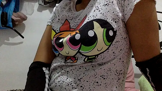 sharonlopez9611 online show from 15, 4, 2026