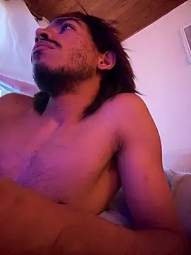 Mineirinho043 online show from 5, 4, 2026