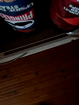 Mineirinho043 online show from 3, 11, 2025