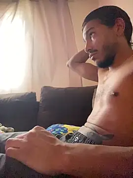 Mineirinho043 online show from 13, 11, 2025