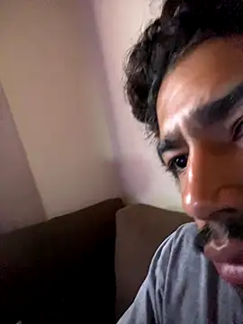 Mineirinho043 online show from 20, 11, 2025