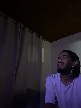 Mineirinho043 online show from 22, 2, 2026