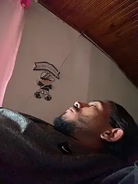 Mineirinho043 online show from 16, 12, 2025