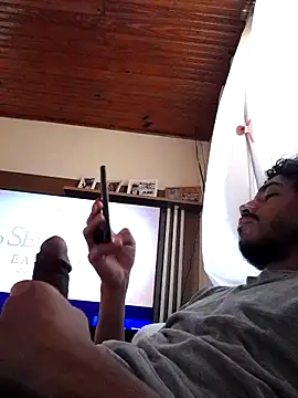 Mineirinho043 online show from 14, 10, 2025