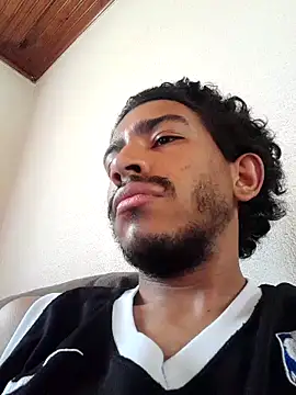 Snapshot of Mineirinho043 chatting on 6, 10, 2025 Mineirinho043 online show from 6, 10, 2025