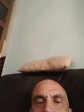 ben022076 online show from 21, 6, 2026