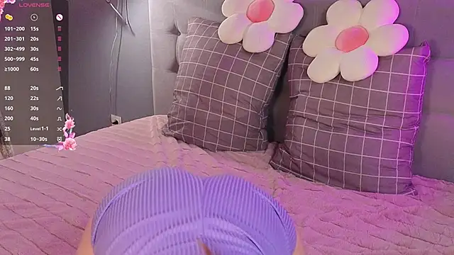 soft babe online show from 17, 9, 2025