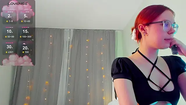 Snapshot of Mia_Luw chatting on 5, 3, 2025 Mia Luw online show from 5, 3, 2025