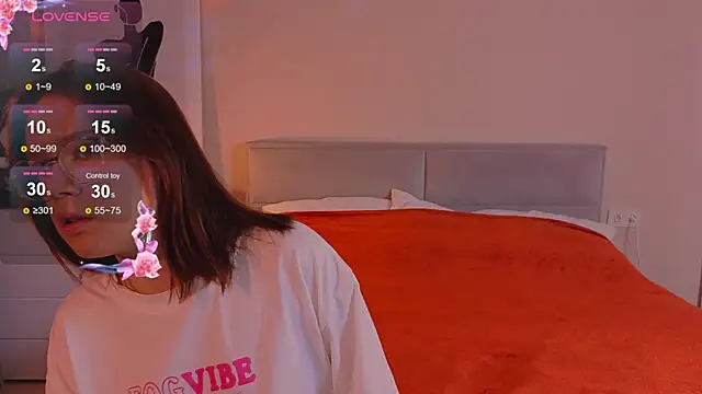 Mia Luw online show from 17, 10, 2025