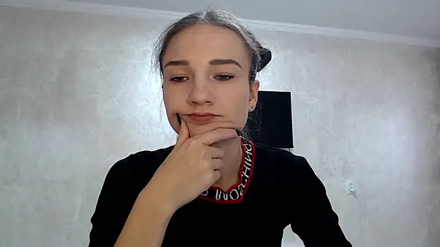 RoyalDessertt online show from 11, 11, 2025