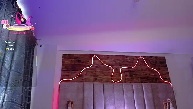 Alektra bryce online show from 24, 10, 2025