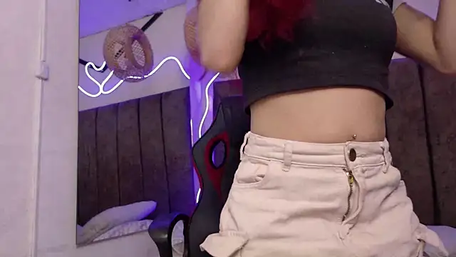 Alektra bryce online show from 3, 11, 2025