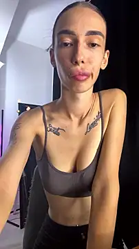 Celine Roxelle online show from 10, 7, 2026