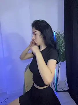 Snapshot of Celine_Roxelle chatting on 23, 10, 2025 Celine Roxelle online show from 23, 10, 2025