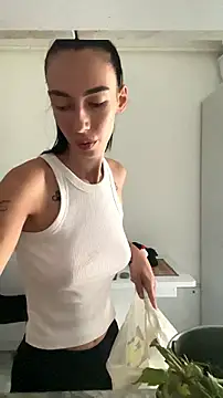 Celine Roxelle online show from 21, 7, 2026