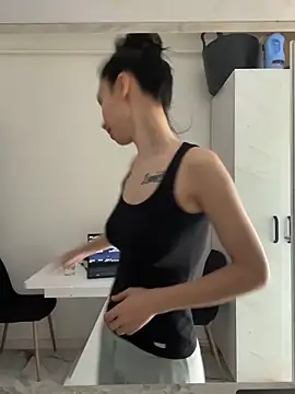 Celine Roxelle online show from 21, 4, 2026