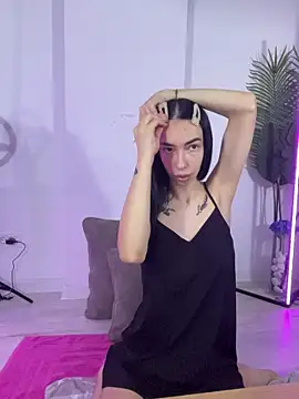 Snapshot of Celine_Roxelle chatting on 10, 11, 2025 Celine Roxelle online show from 10, 11, 2025