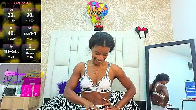 dafnnelewis online show from 14, 4, 2026