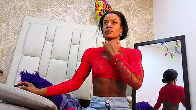 dafnnelewis online show from 13, 2, 2026