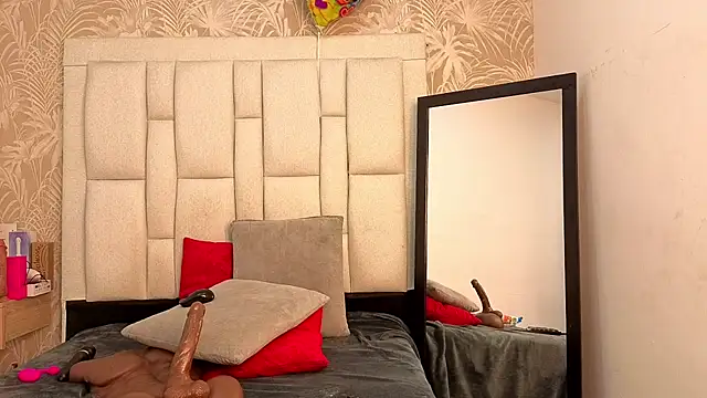 dafnnelewis online show from 28, 11, 2025