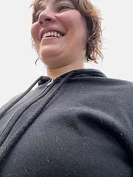 Maggie Geller online show from 26, 5, 2026