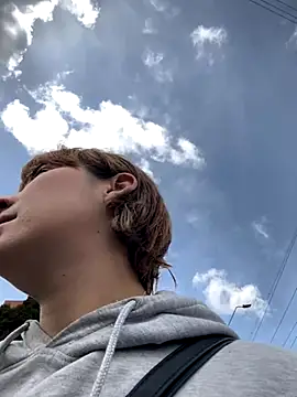 Maggie Geller online show from 2, 12, 2025