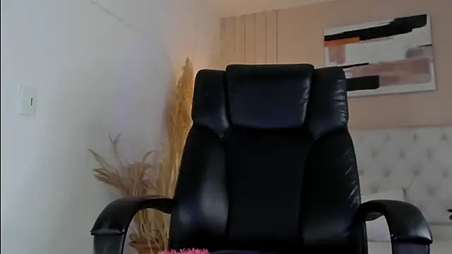 ISAAC CRYSTON online show from 6, 1, 2026