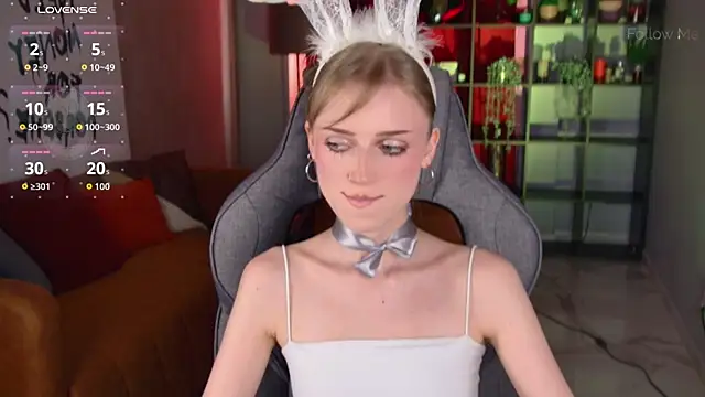 KiraMontoya online show from 25, 6, 2026