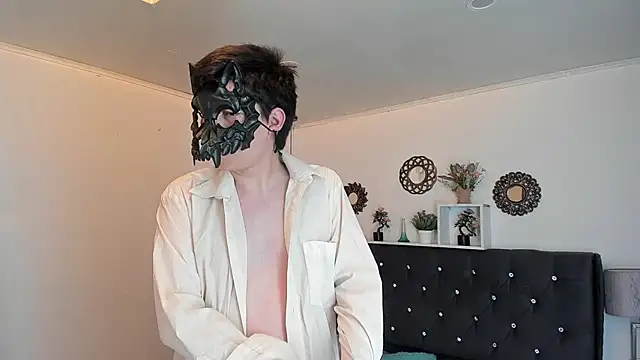 Golden-Boyy online show from 4, 10, 2025
