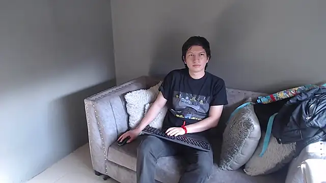 Golden-Boyy online show from 9, 2, 2025
