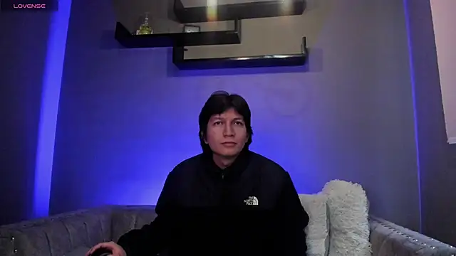 Golden-Boyy online show from 22, 2, 2025