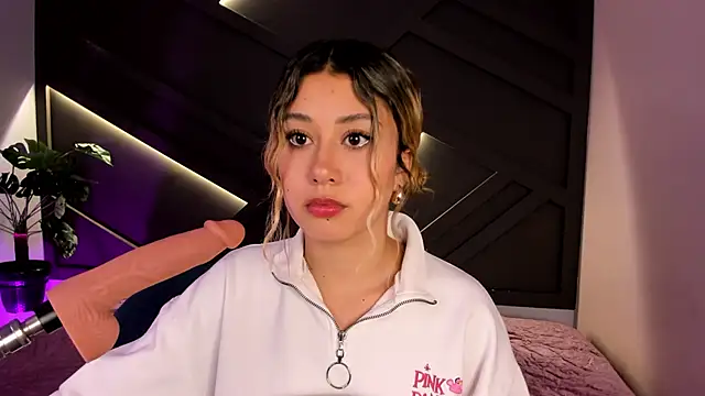 cloe palmer online show from 19, 2, 2025