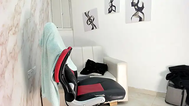 Snapshot of ANDRES_STUD chatting on 11, 11, 2025 ANDRES STUD online show from 11, 11, 2025