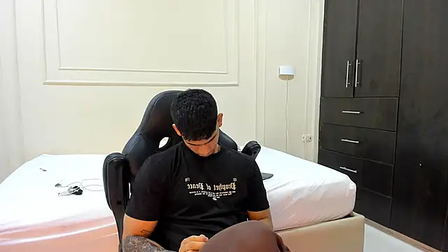 ANDRES STUD online show from 16, 4, 2026