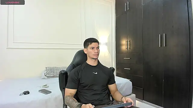 Snapshot of ANDRES_STUD chatting on 6, 5, 2026 ANDRES STUD online show from 6, 5, 2026