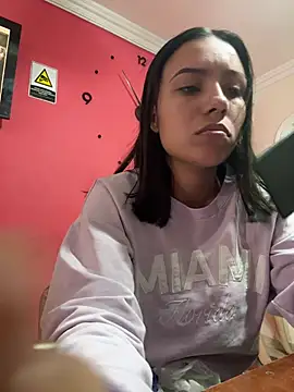 Snapshot of julieta_fn chatting on 22, 7, 2026 julieta fn online show from 22, 7, 2026