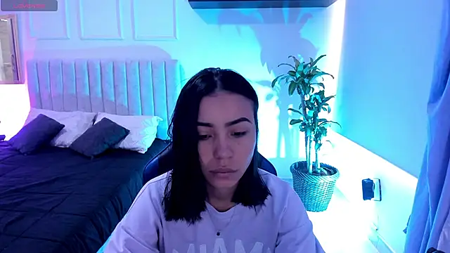Snapshot of julieta_fn chatting on 29, 5, 2026 julieta fn online show from 29, 5, 2026