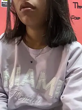 Snapshot of julieta_fn chatting on 1, 6, 2026 julieta fn online show from 1, 6, 2026