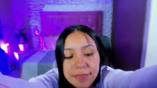 Snapshot of julieta_fn chatting on 12, 5, 2026 julieta fn online show from 12, 5, 2026