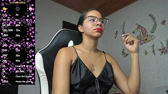 Snapshot of alisson_hoffman05 chatting on 11, 7, 2026 alisson hoffman05 online show from 11, 7, 2026