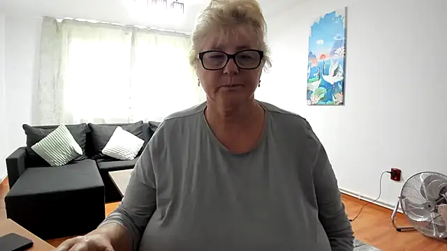 NoraJohnson6 online show from 20, 9, 2025